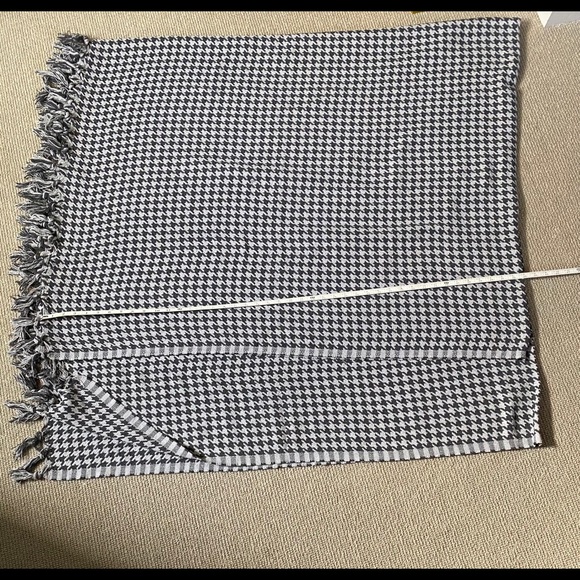 Houndstooth Turkish Throw/Blanket - Black/Grey - Picture 12 of 12